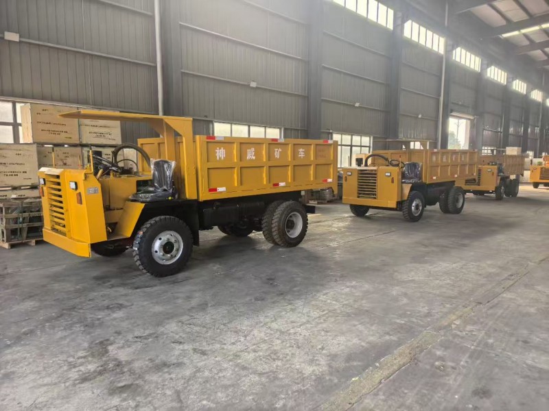 Mining dump truck