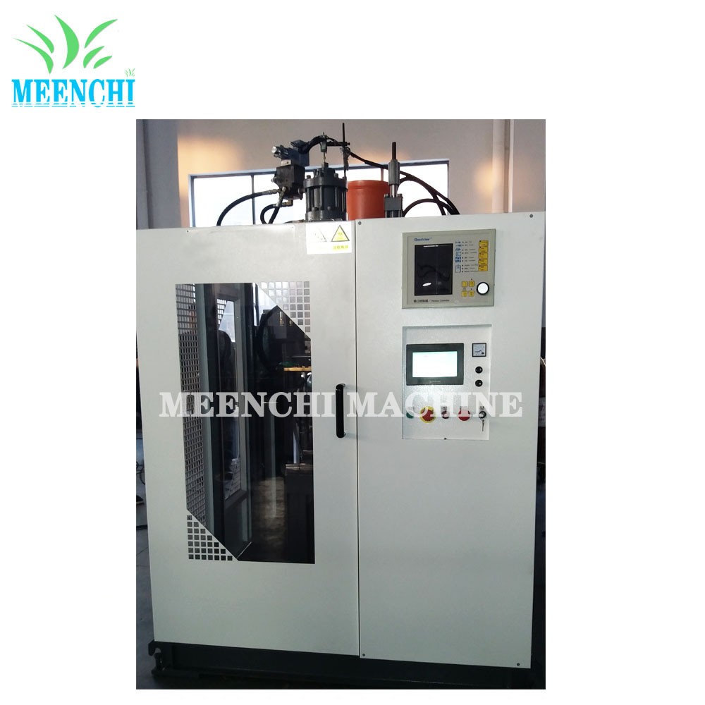 Plastic insole blow molding machine