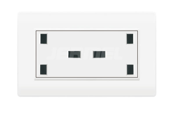 13A square pin socket