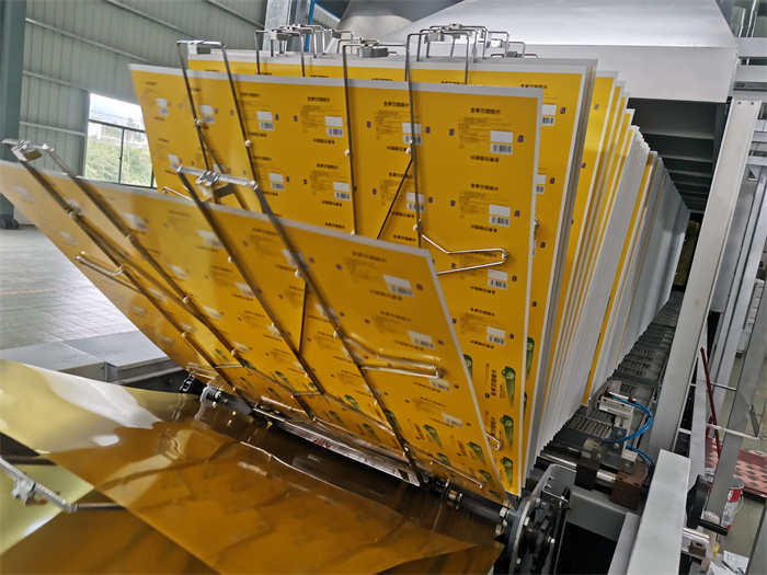 Printing process of digital printing on metal sheet