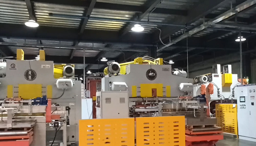 A glimpse into our daily operations – printing & can-making in action