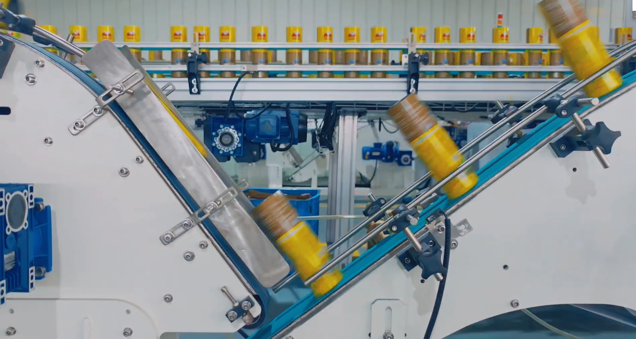 Sheet in. Can out. Fully automatic.