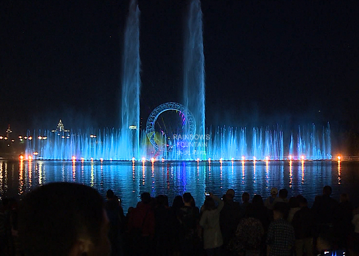 Large fountain show