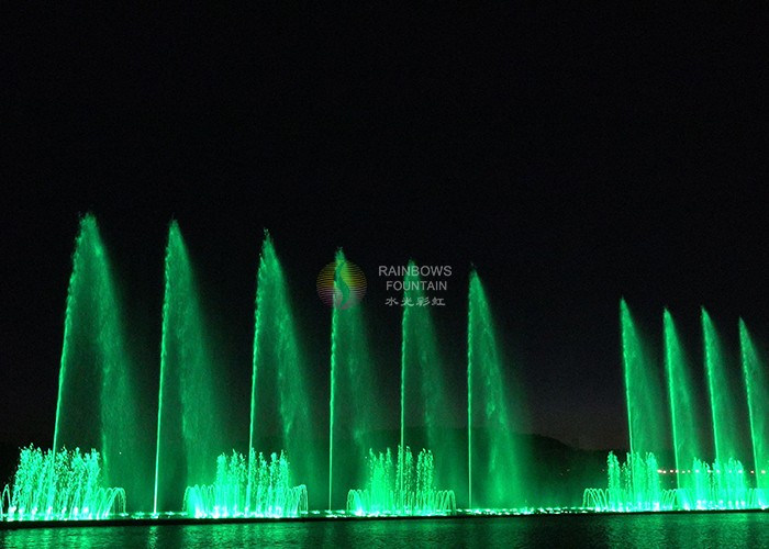 Lighted Outdoor Wet Water Fountains