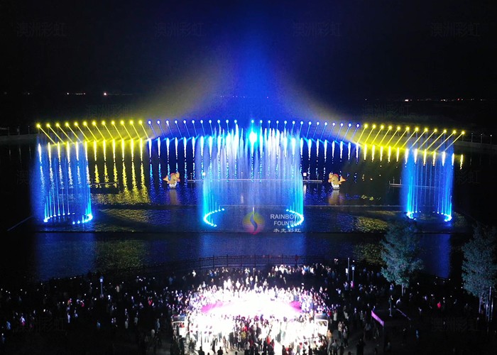 The Best Large Outdoor Fountains Night Show