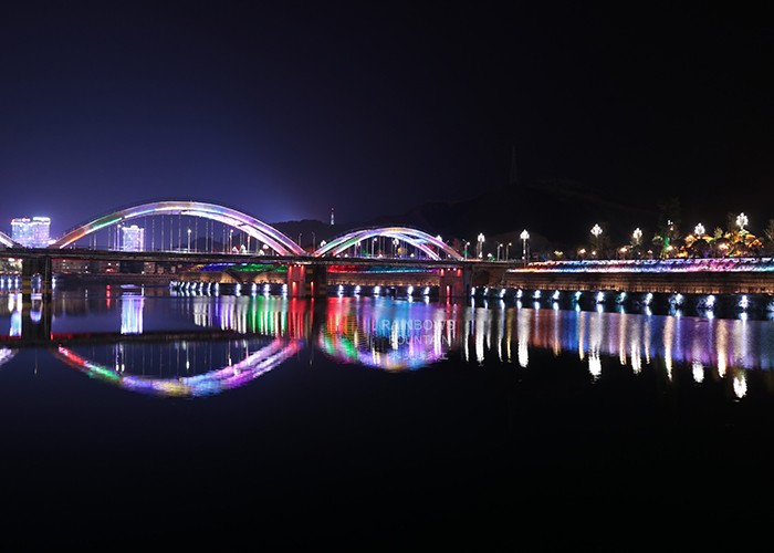Китай Искусственный программируемый мост Цифровой фонтан, производитель