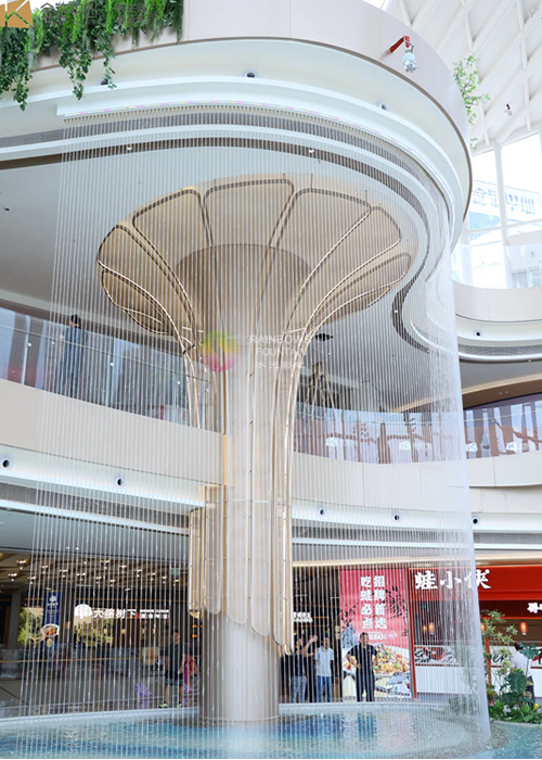El proyecto de cascada de cortina de agua con cadena de fibra óptica de arco de Foshan y Guangdong Mall se entregó con éxito