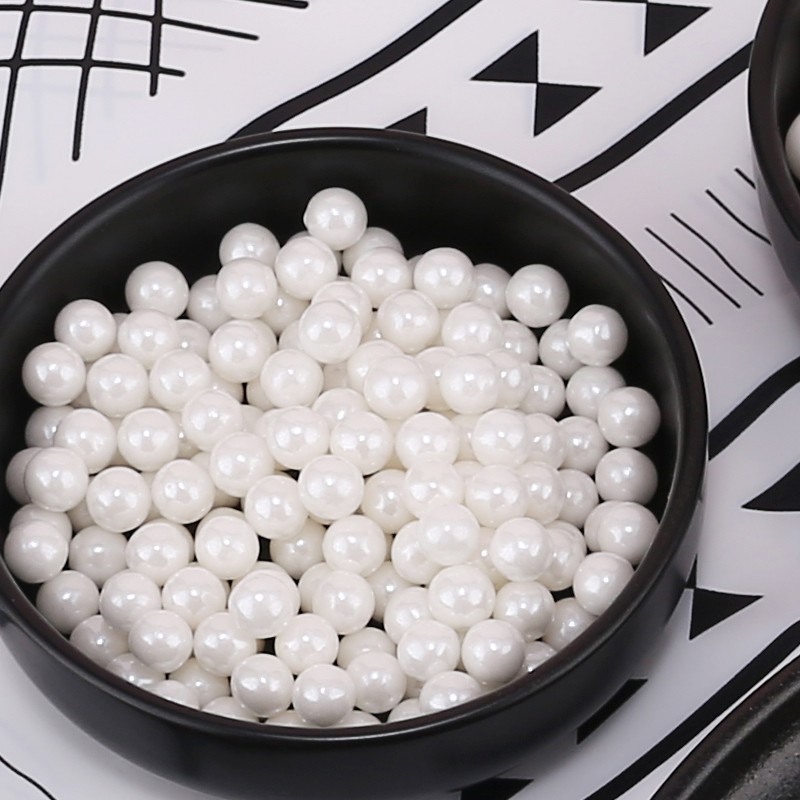 Crunchy Sprinkles White Pearls Candy