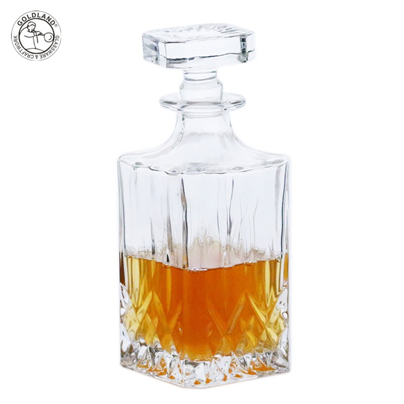 Engraved Cut Crystal Spirit Whiskey Decanter With Stopper