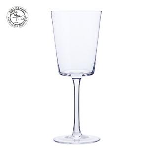 Copas de vino de cristal transparente hechas a mano