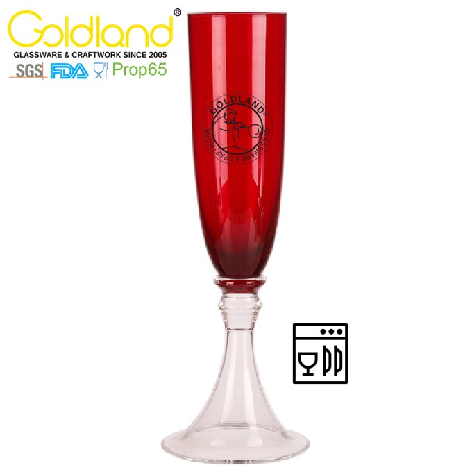 Calici in vetro di champagne flauto rosso vintage soffiato a mano