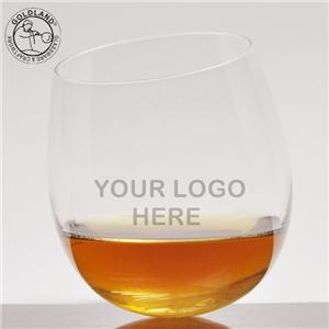 Bicchiere in vetro traballante in vetro da whisky soffiato a mano