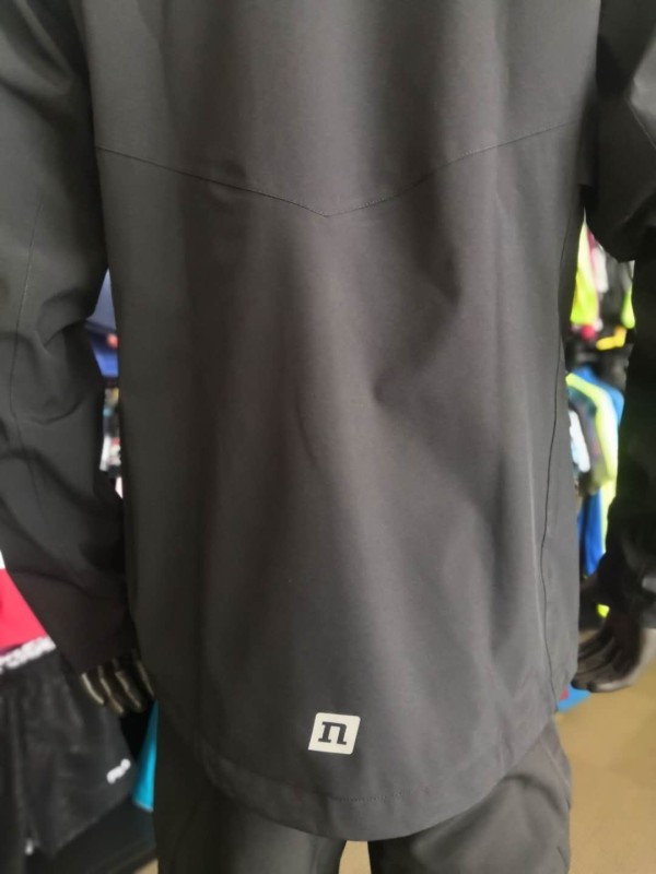 シームテープウインドブレーカージャケット