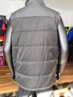 アウトドアベスト