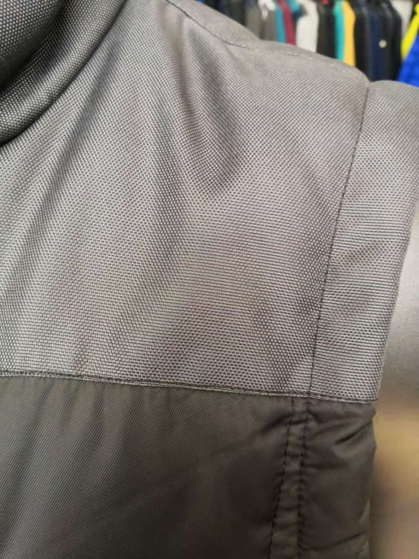 アウトドアベスト