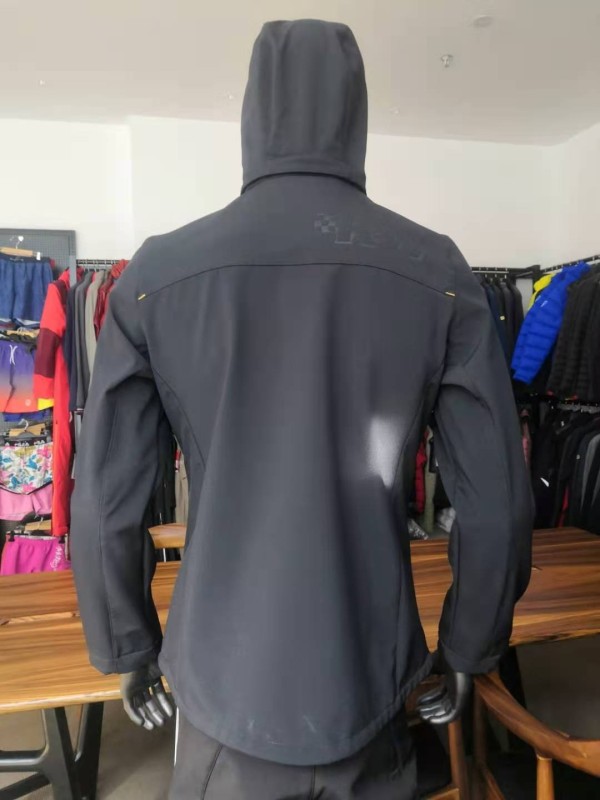 ソフトシェルジャケットレディース