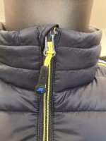 ネイビーパッド入りジャケット