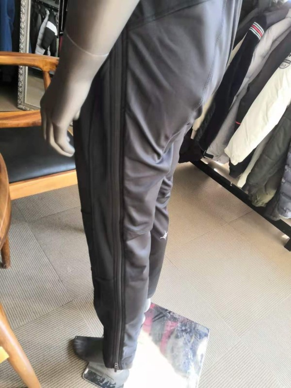 断熱防風防水通気性パンツ