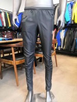 トレーニングパンツ