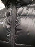 軽く収納可能なふくらんでいるジャケット