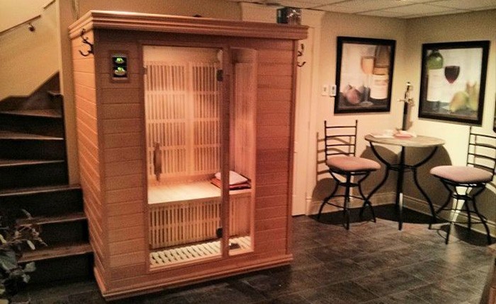 Una sauna en la casa del cliente.