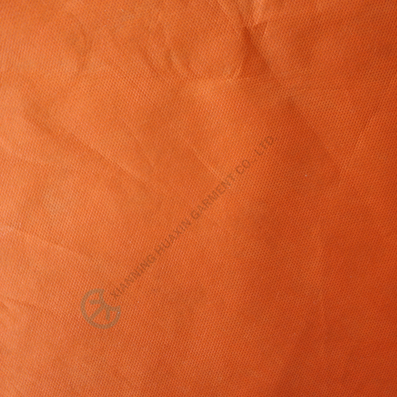 liquid and particles resistant breathable clothing 