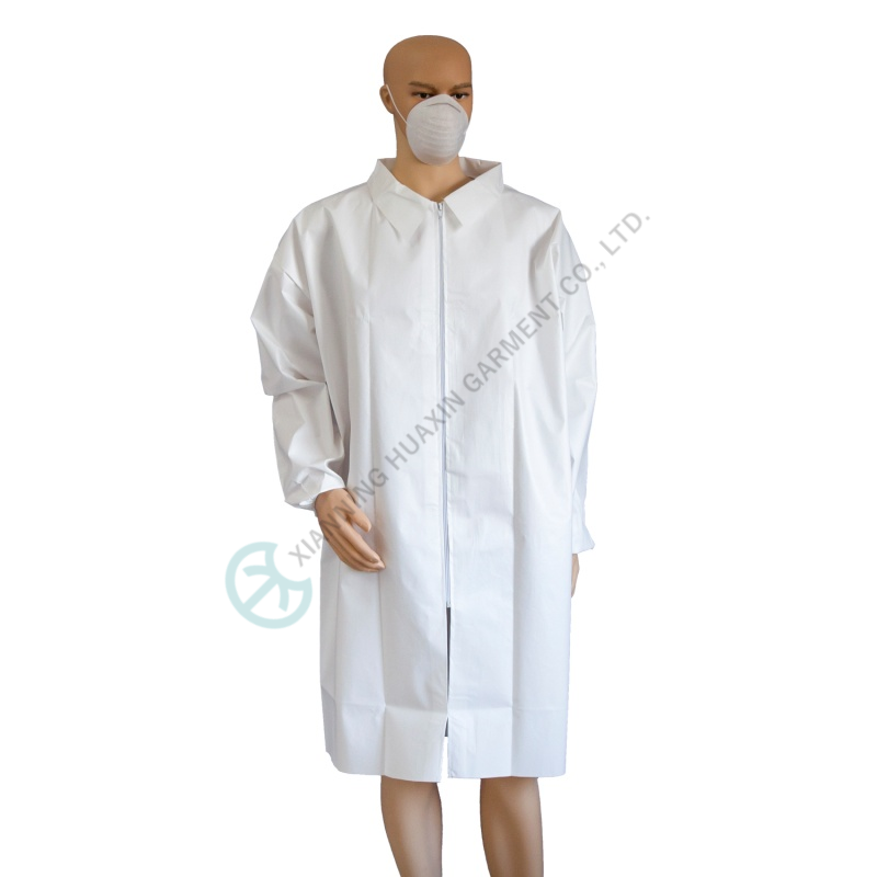 surgical suit with elastic cuff