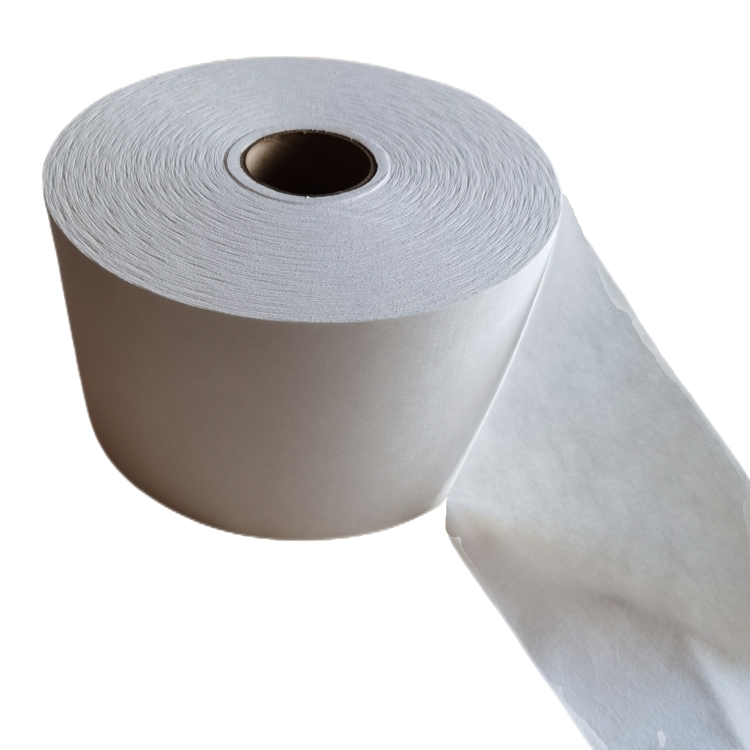 liquid and particles resistant breathable clothing 