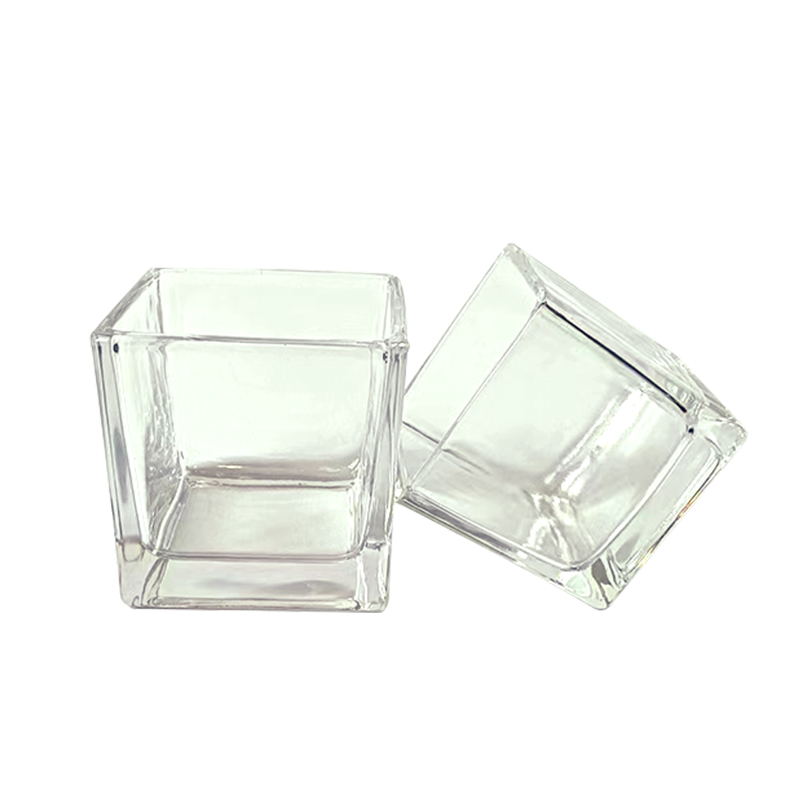 装飾空のクリアな正方形のキャンドル ジャー モダンで現代的な奉納ガラス キャンドル ストレート ジャー