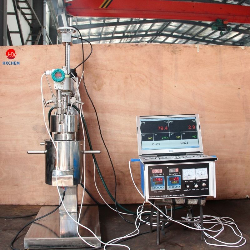 Pristatymas Rusijos klientui – greitas atidaromas laboratorinis reaktorius