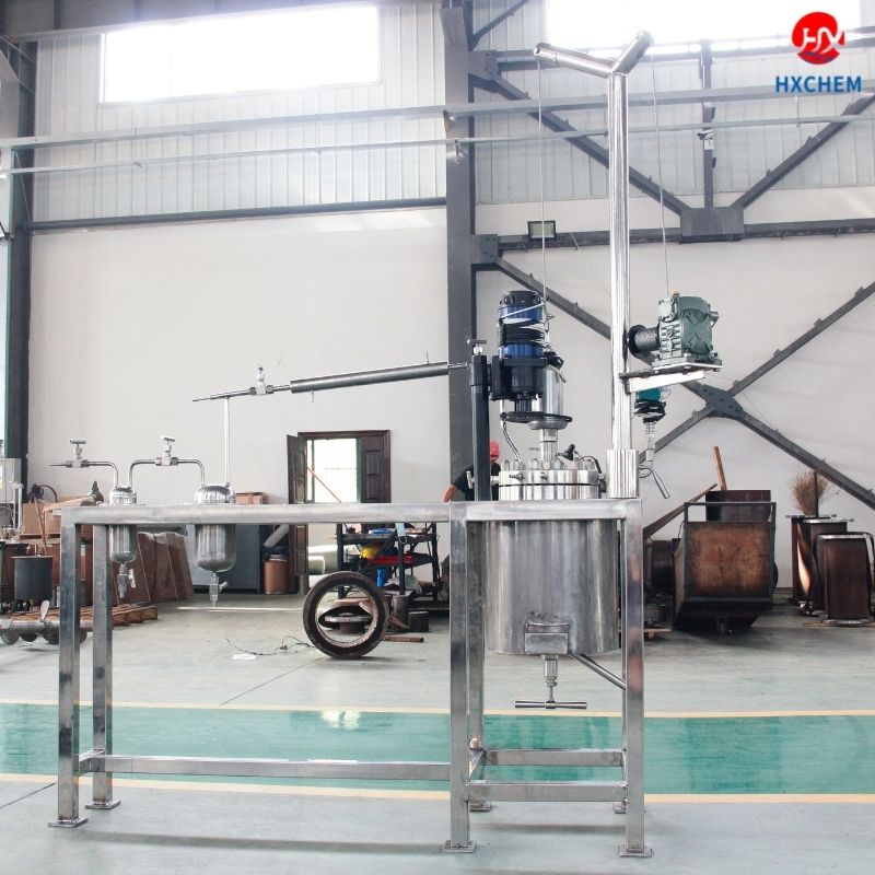 Pristatymas klientui – laboratorijos reaktoriaus distiliavimo sistema