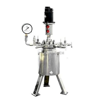 Conventional lab pressure autoclave reactor