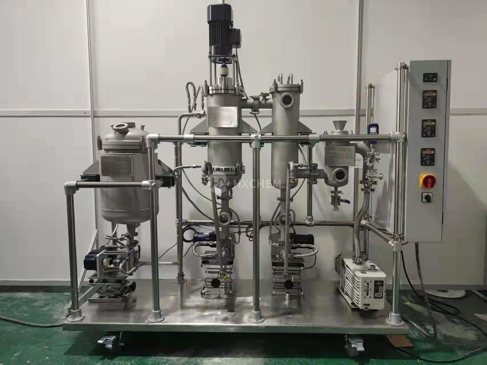 Laboratory thin film distillation