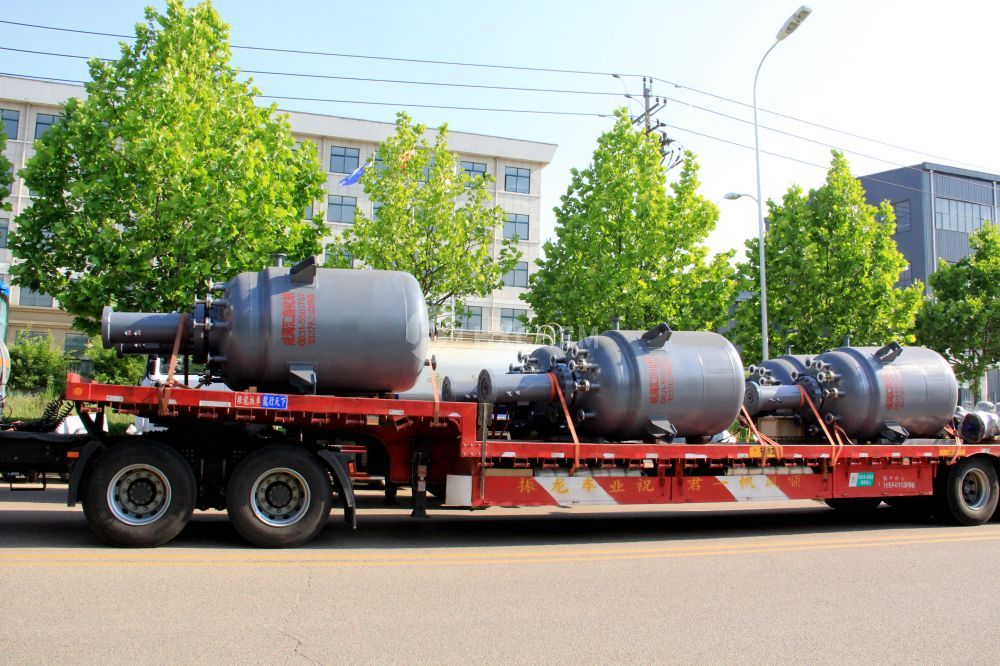 High pressure reactor and stirred autoclaves manufacturer