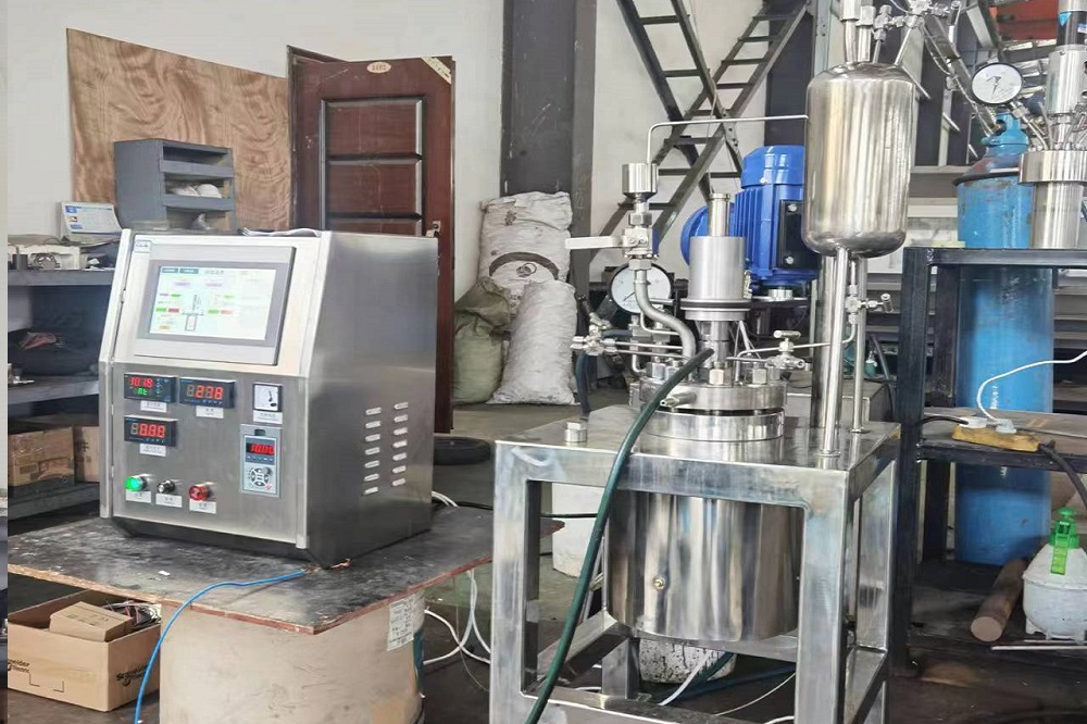 2lires hastelloy C276 प्रयोगशाला दबाव उत्तेजित रिएक्टरों का रूस को निर्यात