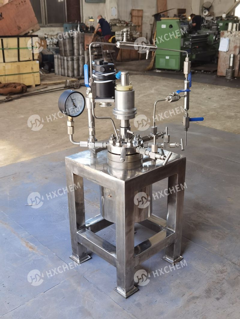 Reduced pressure distillation unit