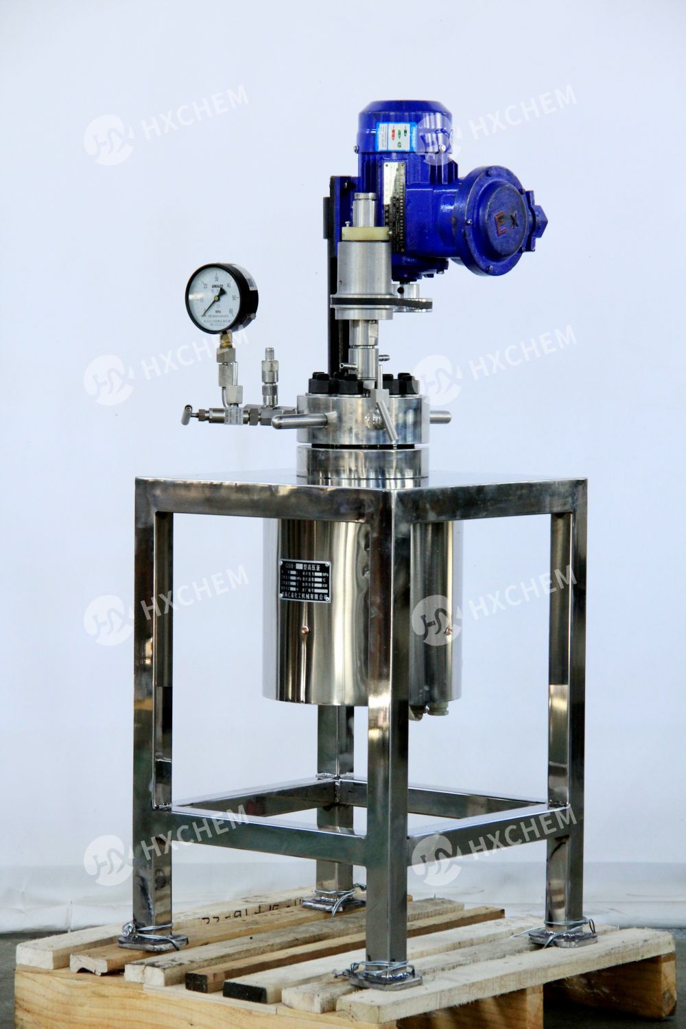 Laboratory pressure reactors