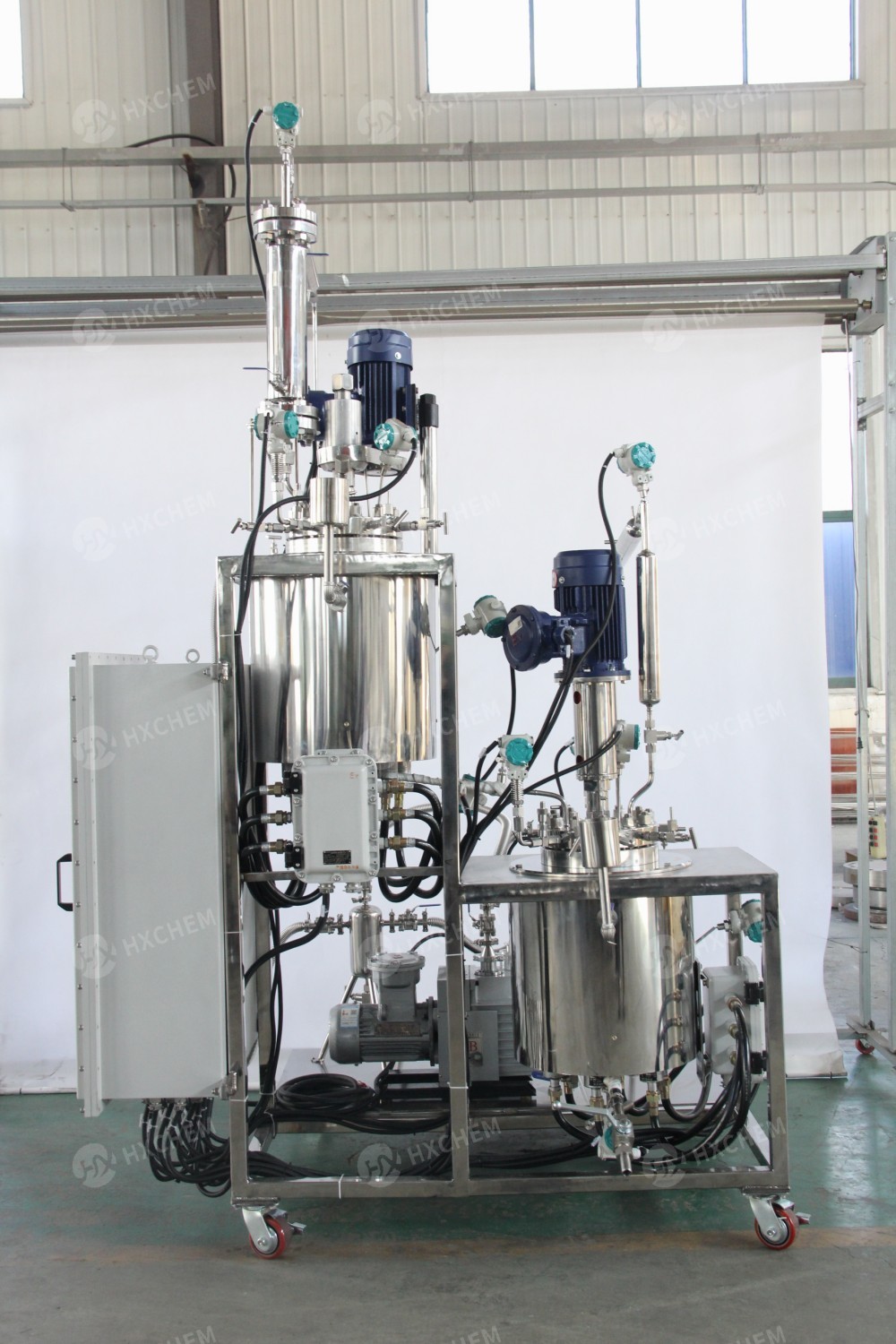 Esterification reactor