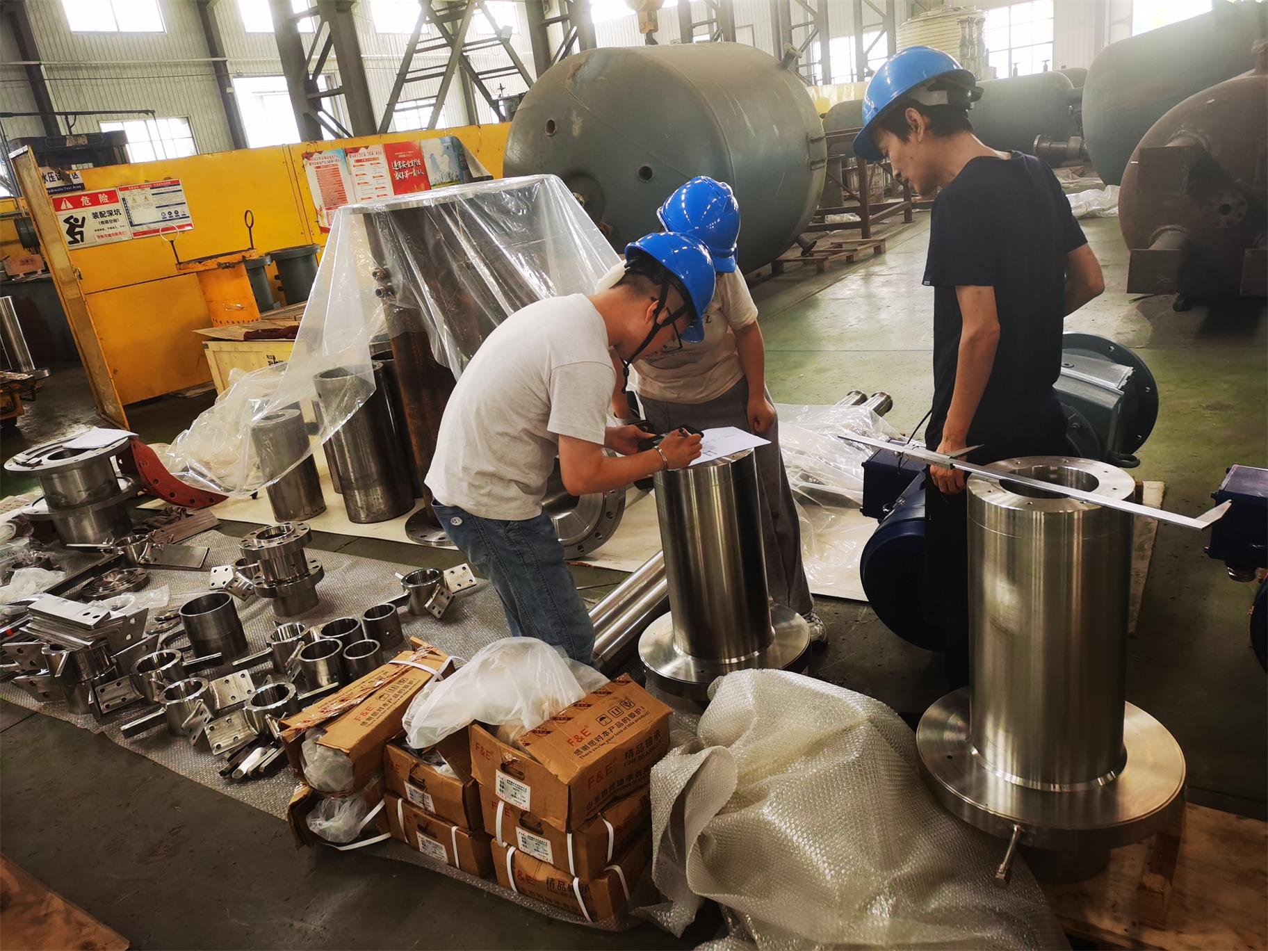 designs and manufactures laboratory