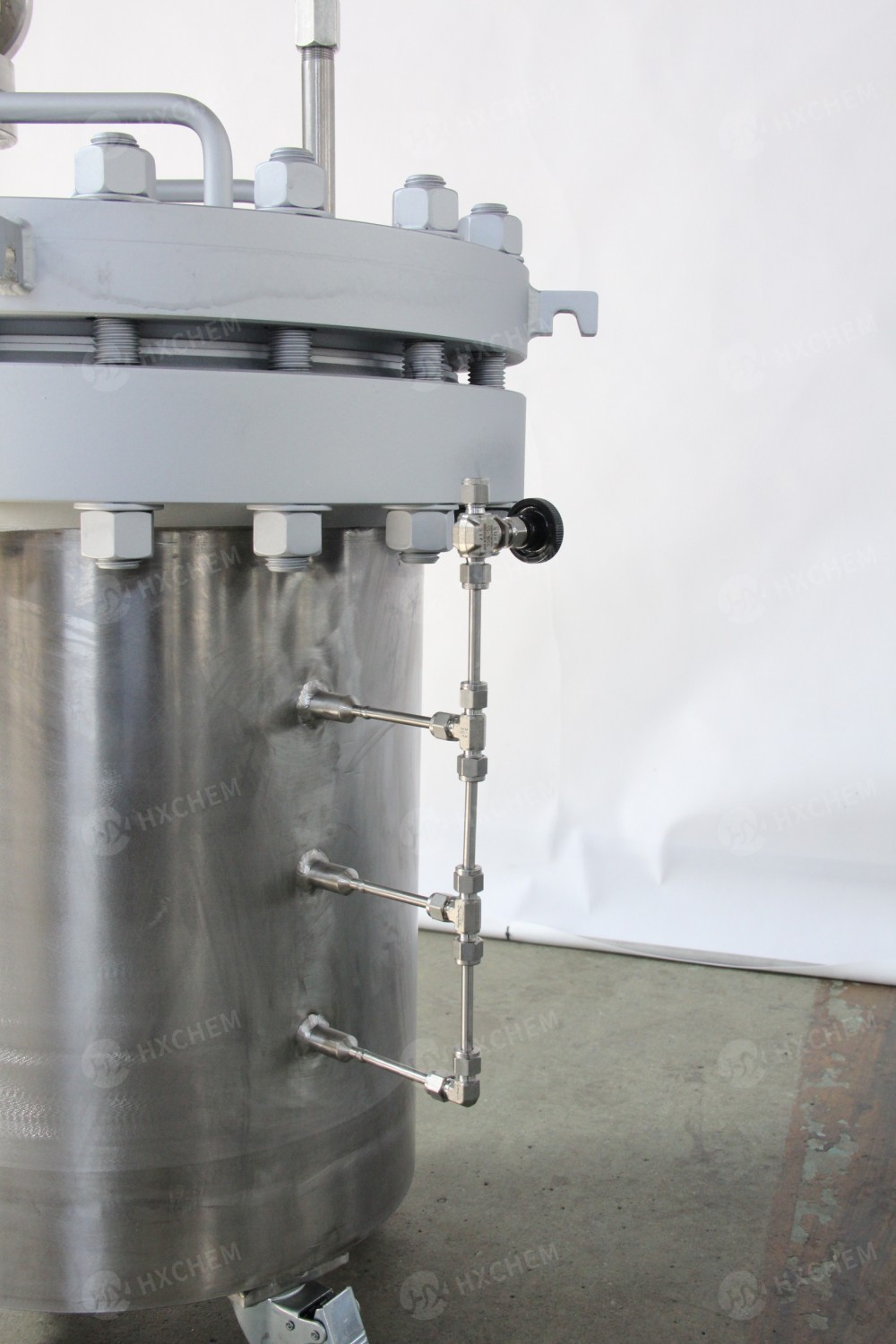 lab pressure tank