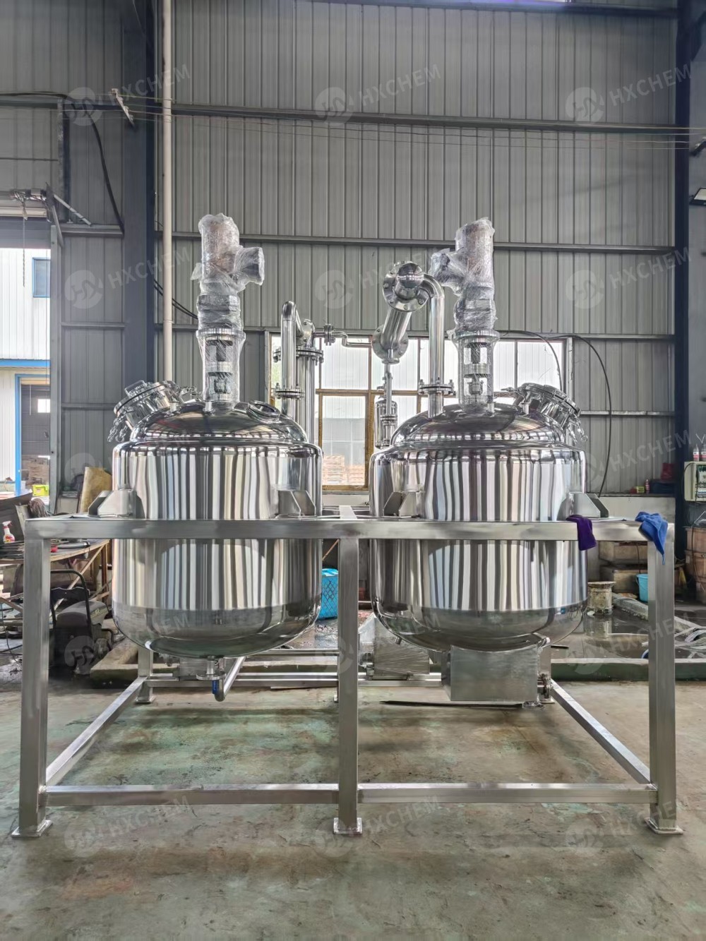Stainless steel mixing tank