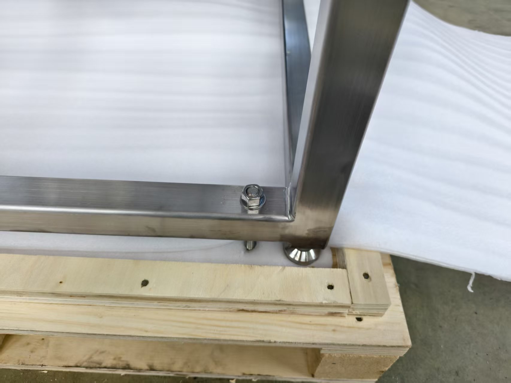 Specific Uses and Application Scenarios of the 200L Food-Grade Stainless Steel Storage Tanks