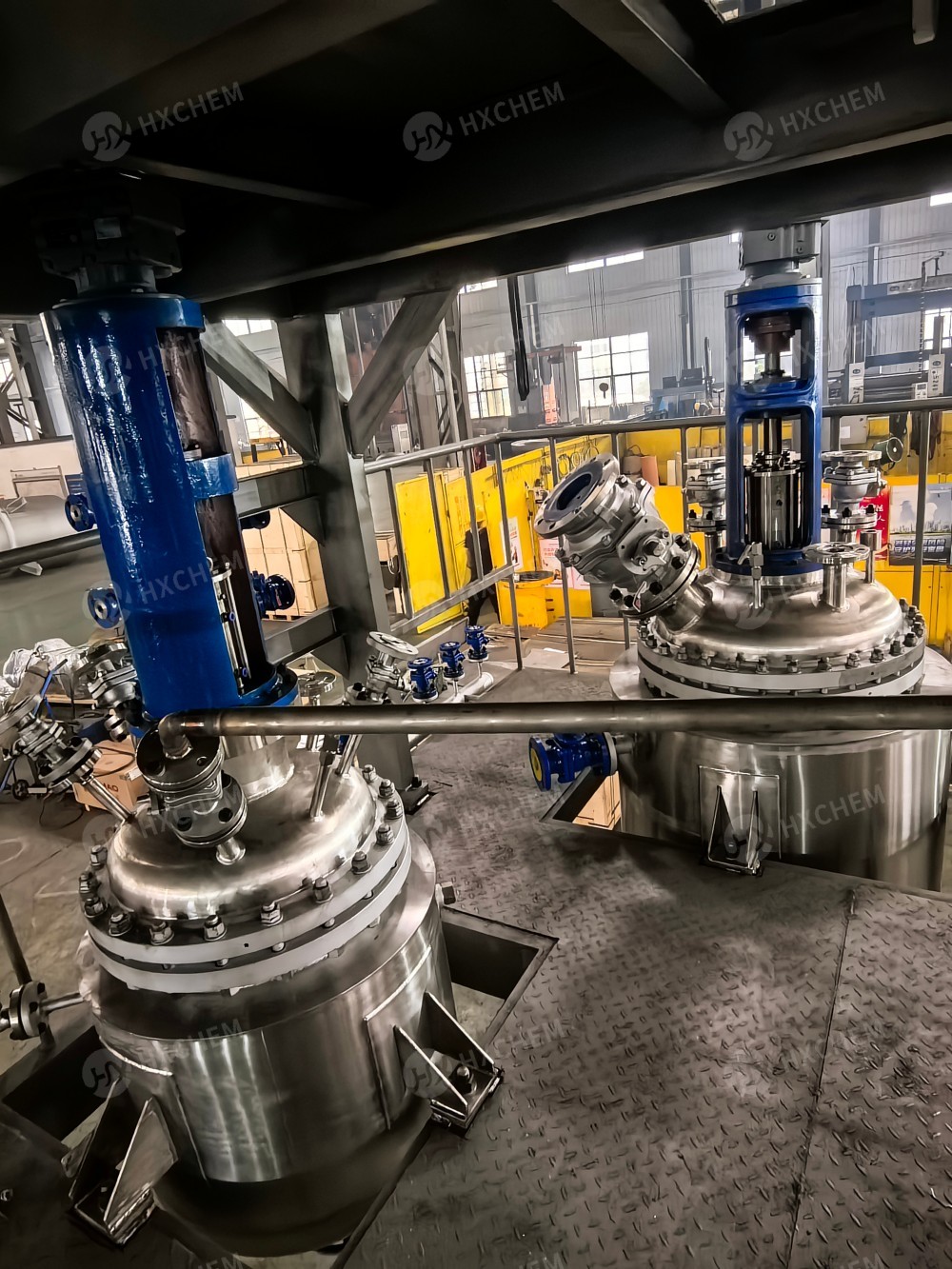 Skid mounted chemical reactor