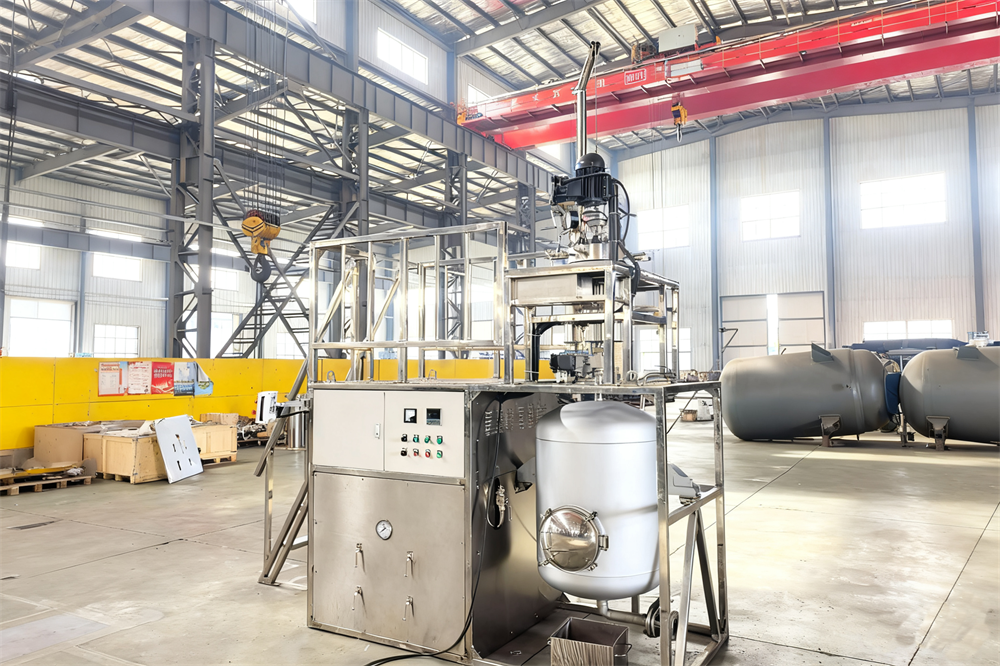 Supercritical foaming high pressure skid system