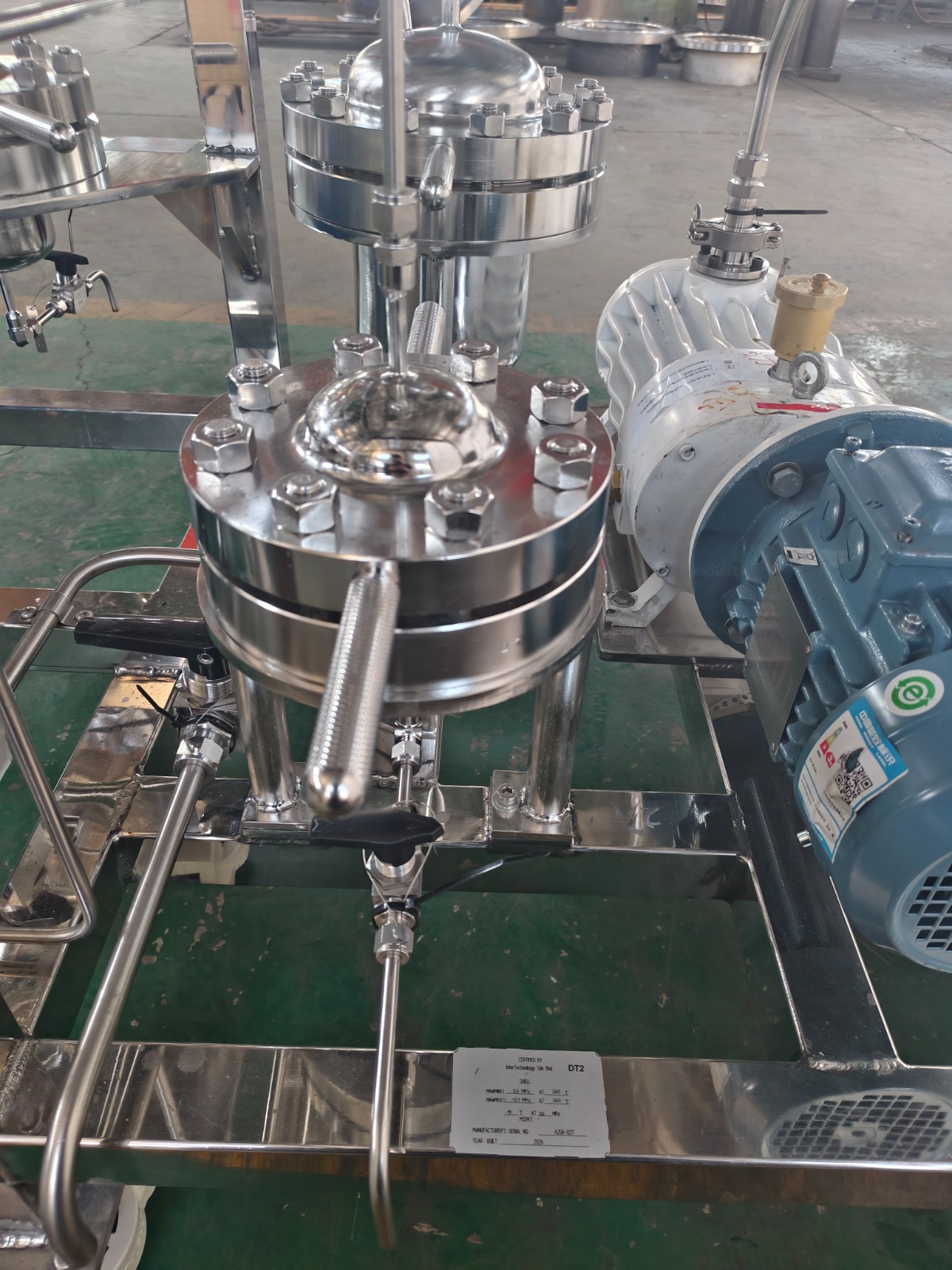 Durable Construction: Built with stainless steel for long-lasting performance.