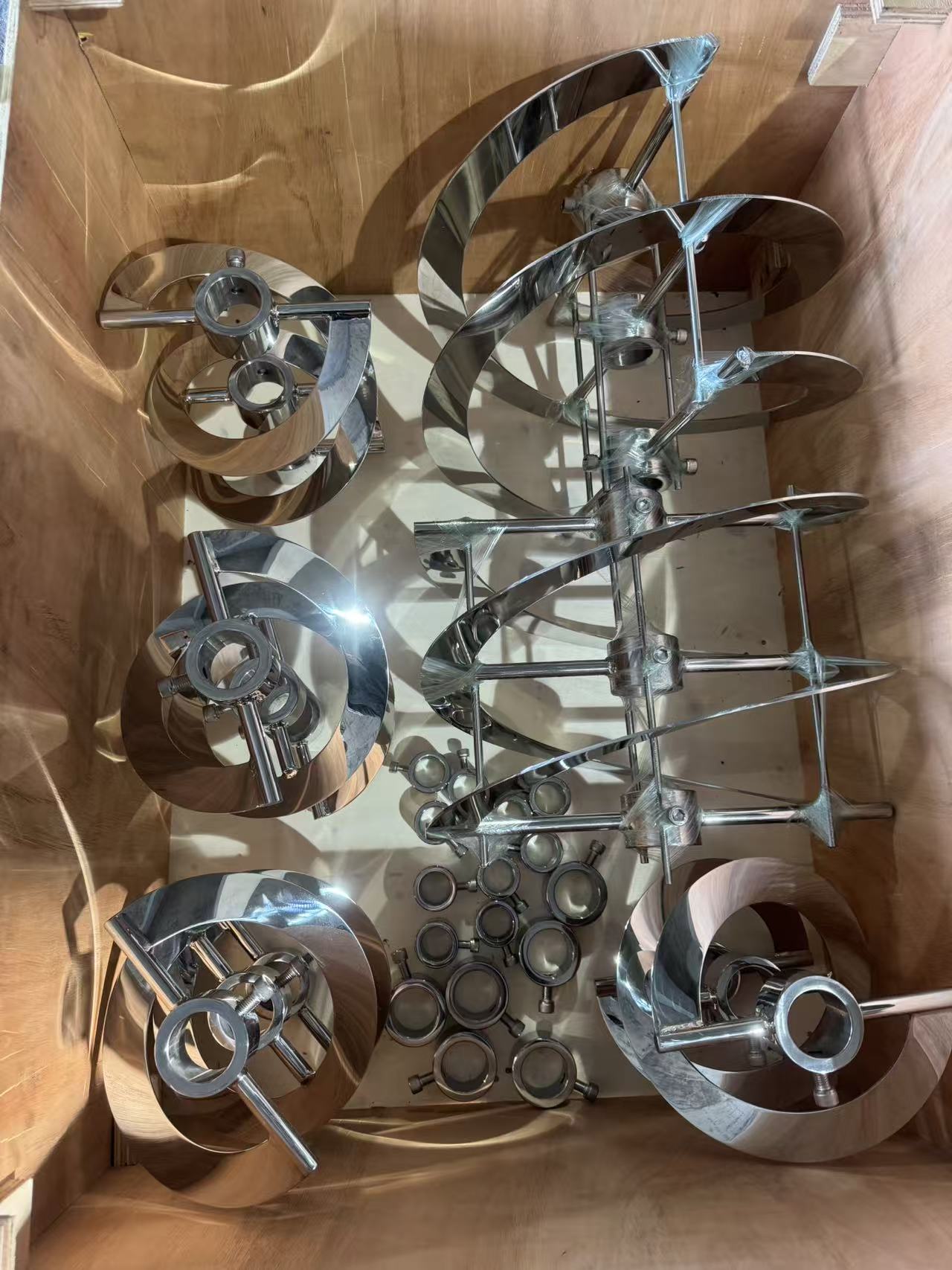 Detachable spiral helical impeller