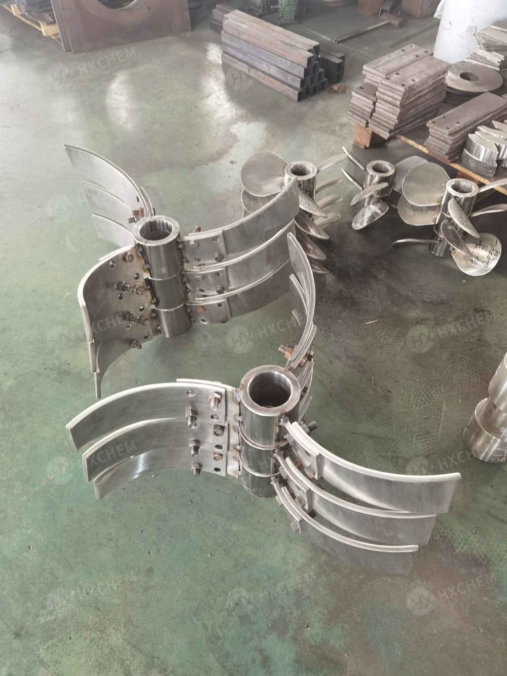 Small retreat blade impeller