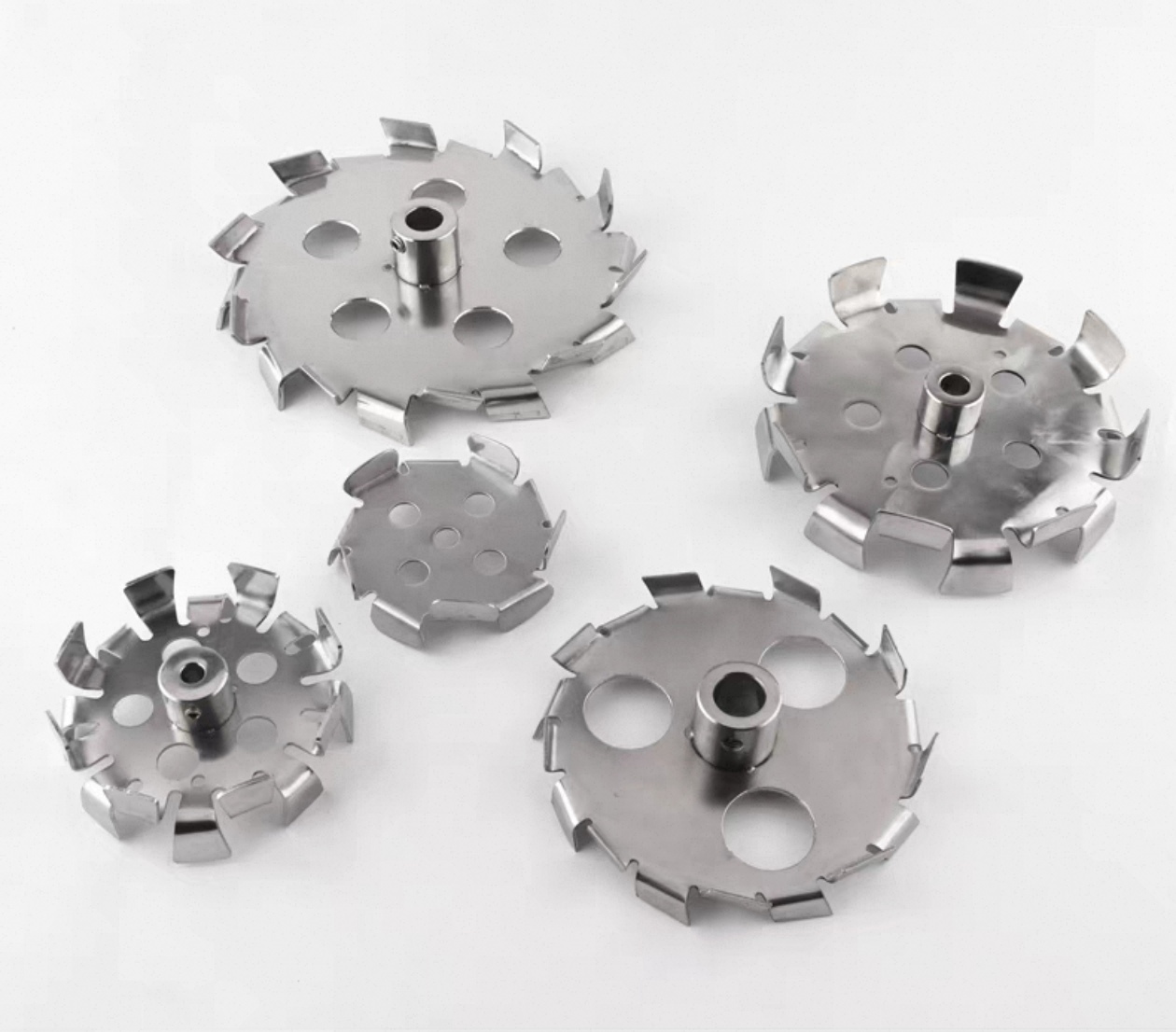 Saw tooth type dispersing disc impeller