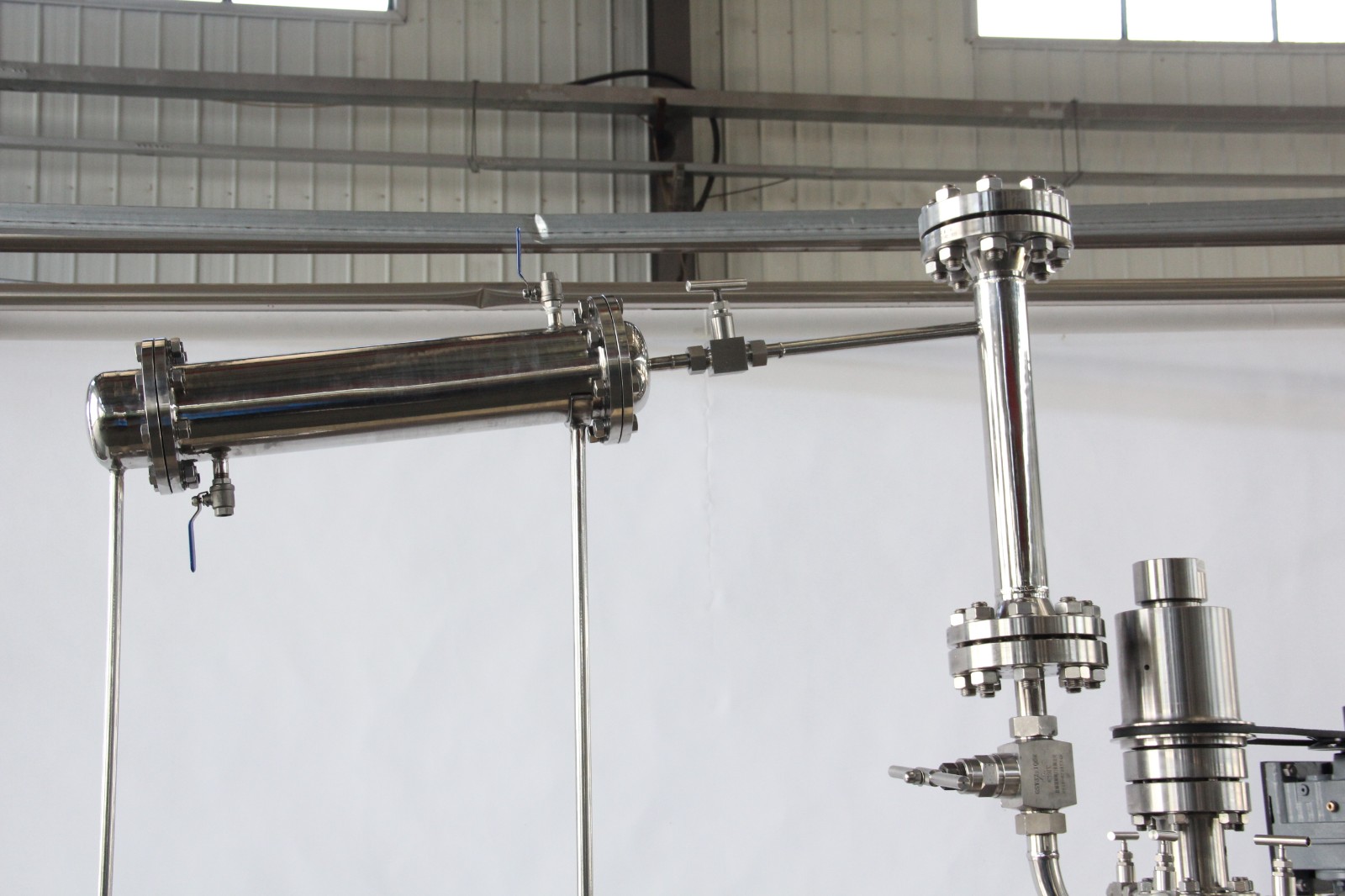 chemical synthesis distillation separation processes pilot production