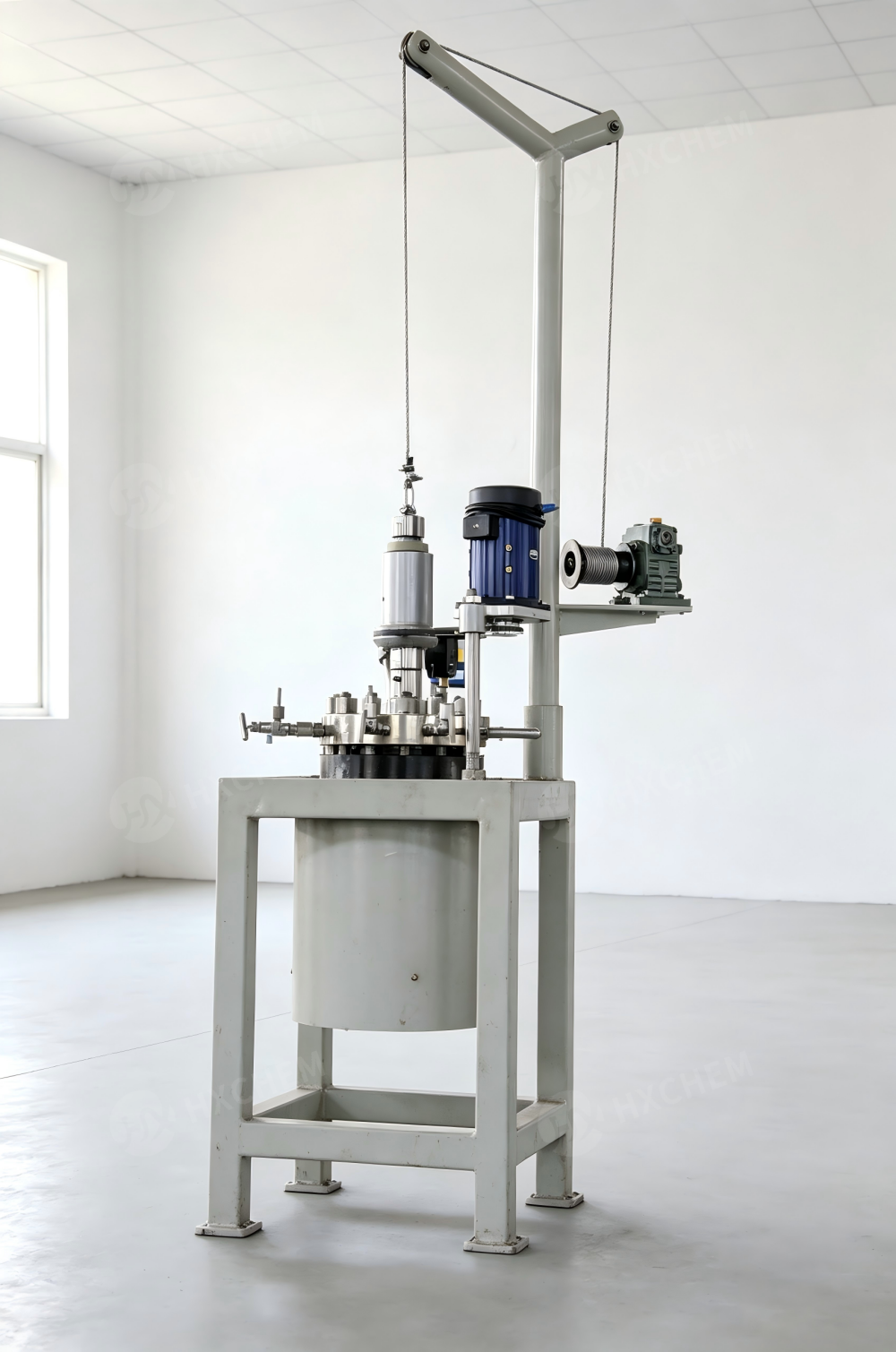 Stirred pressure reactor